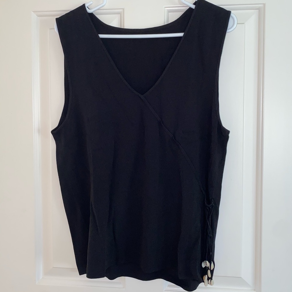 Vintage Beachy Shell Black Knit Tank